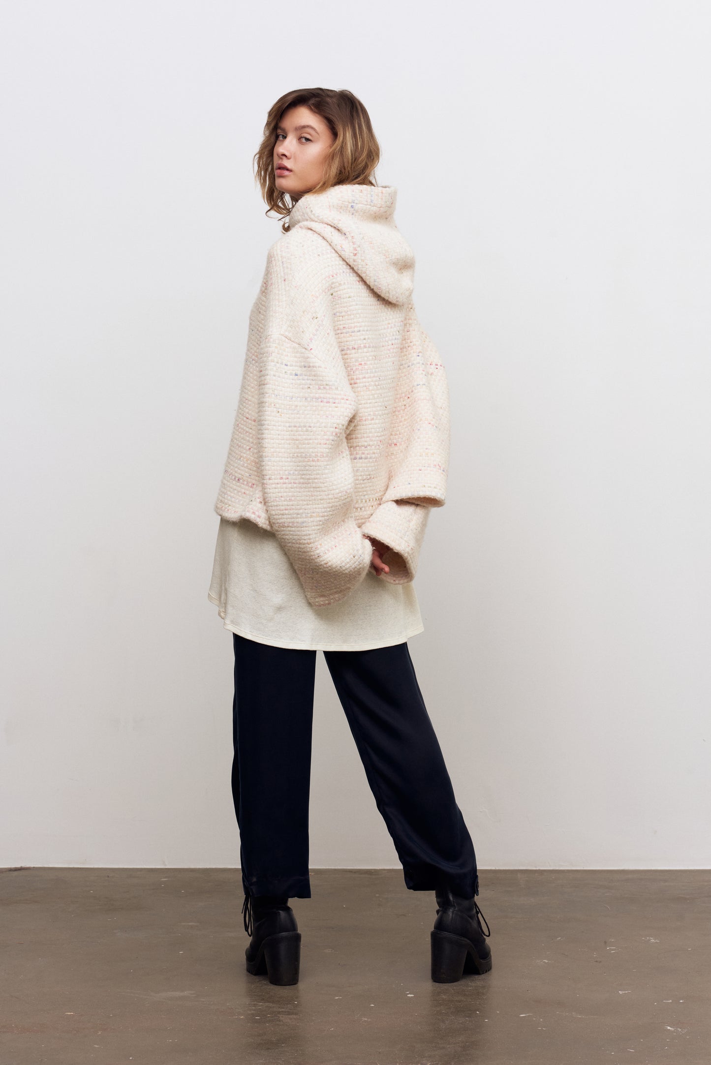 HERMONS KNIT HOODIE